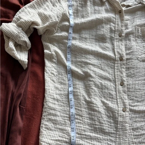Neuflora Venice Button Down - Tan - Picture 9 of 9